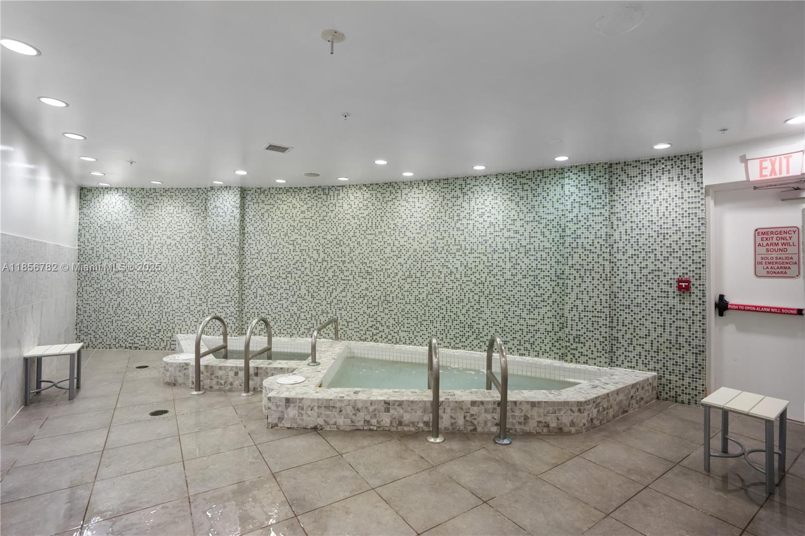image Vizcayne Condominium29
