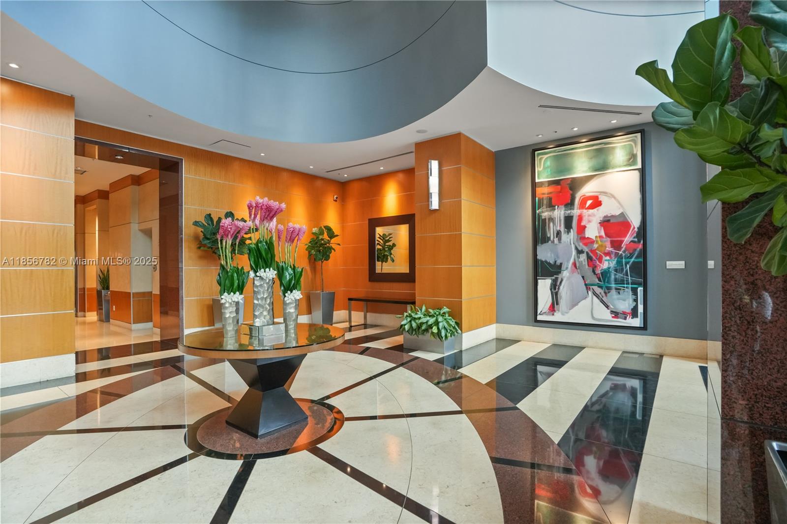 image Vizcayne Condominium33