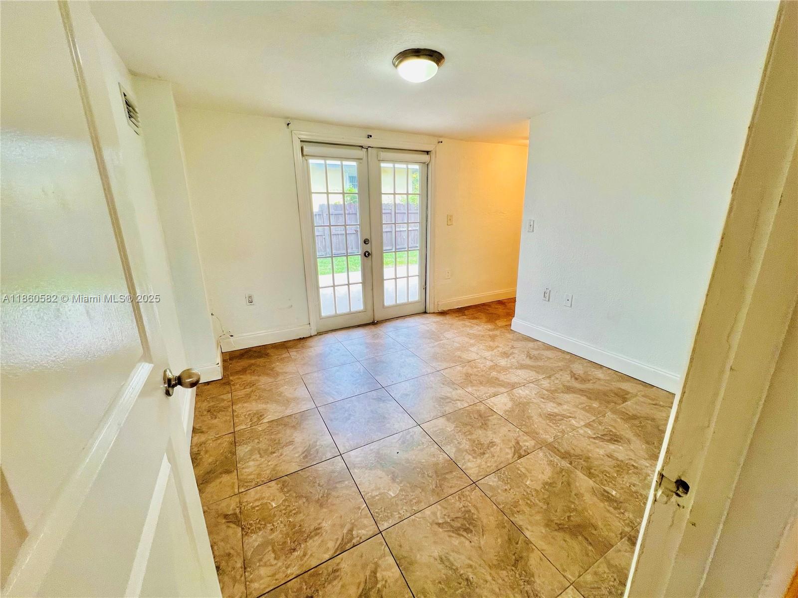 410 Pinecrest Dr Miami Springs, FL 33166