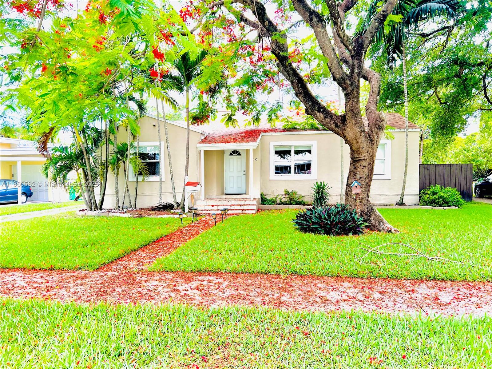 410 Pinecrest Dr Miami Springs, FL 33166