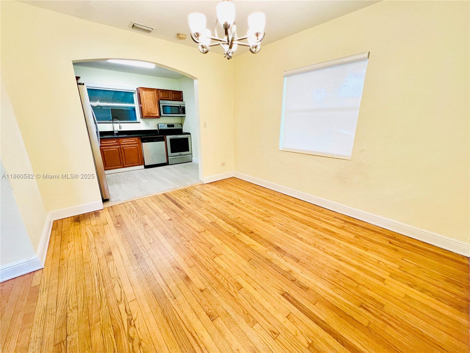 410 Pinecrest Dr Miami Springs, FL 33166