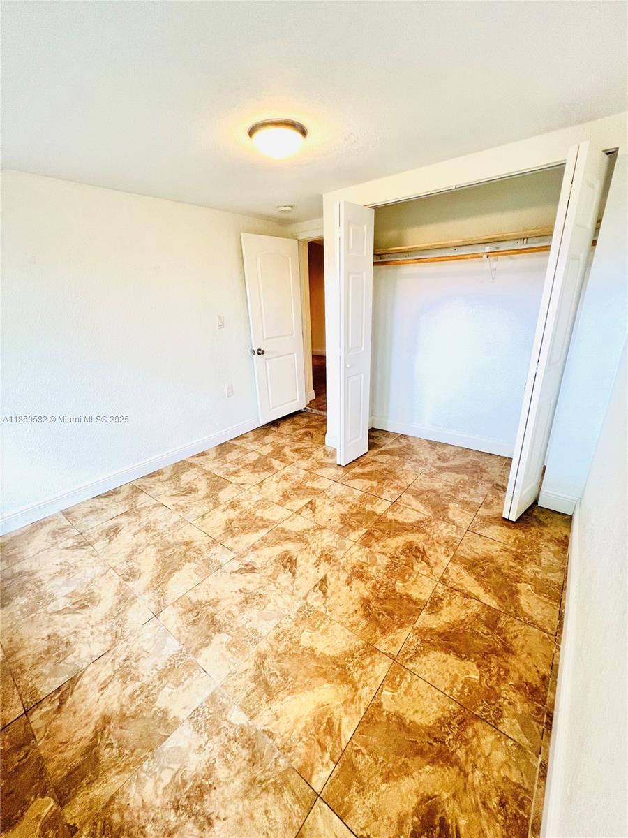 410 Pinecrest Dr Miami Springs, FL 33166