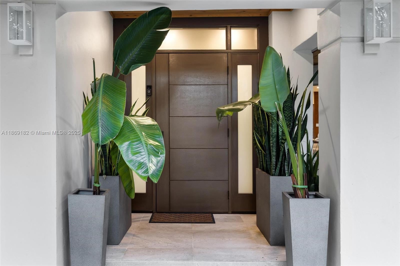 4144 Pinta Ct Coral Gables, FL 33146