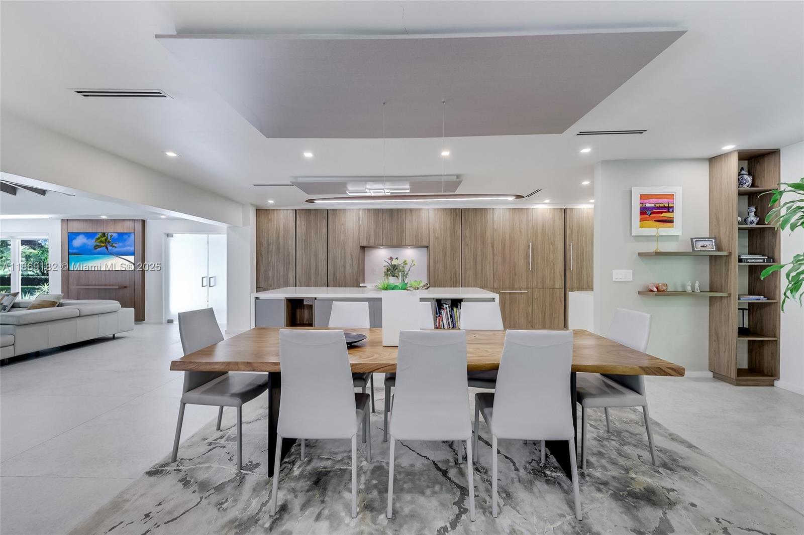 4144 Pinta Ct Coral Gables, FL 33146