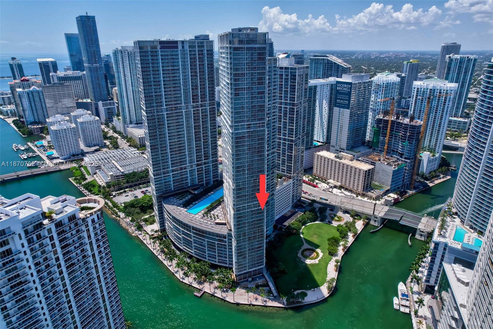 465 Brickell Ave #2002