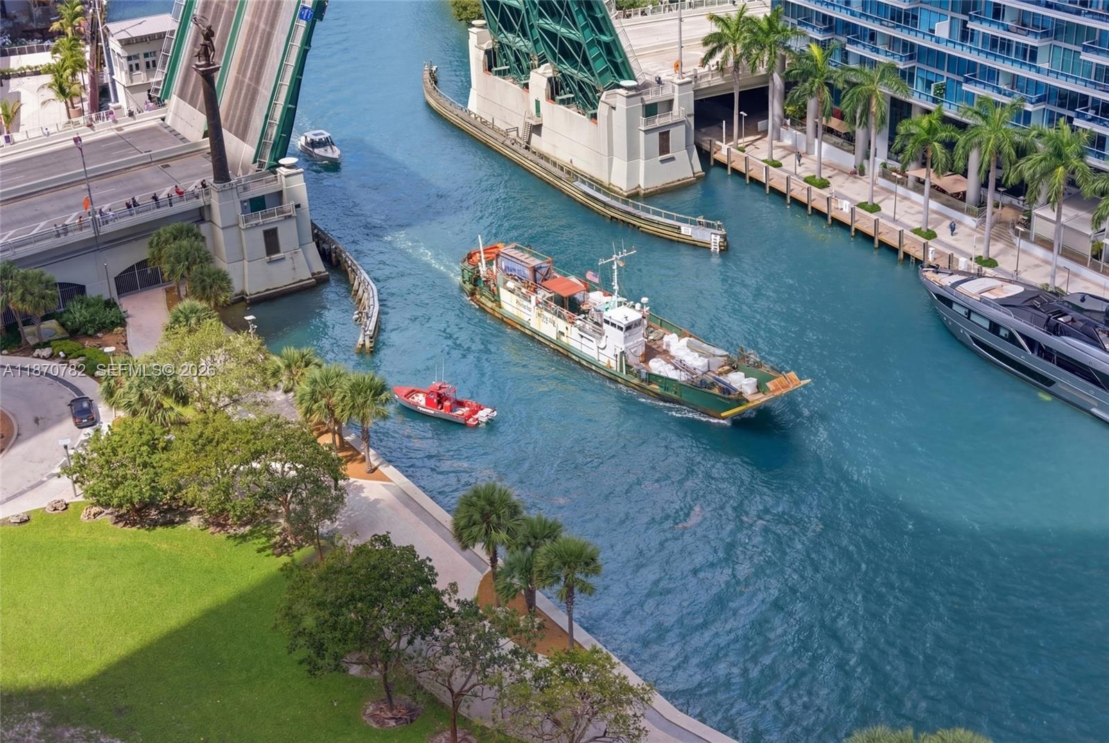 image Icon Brickell I100