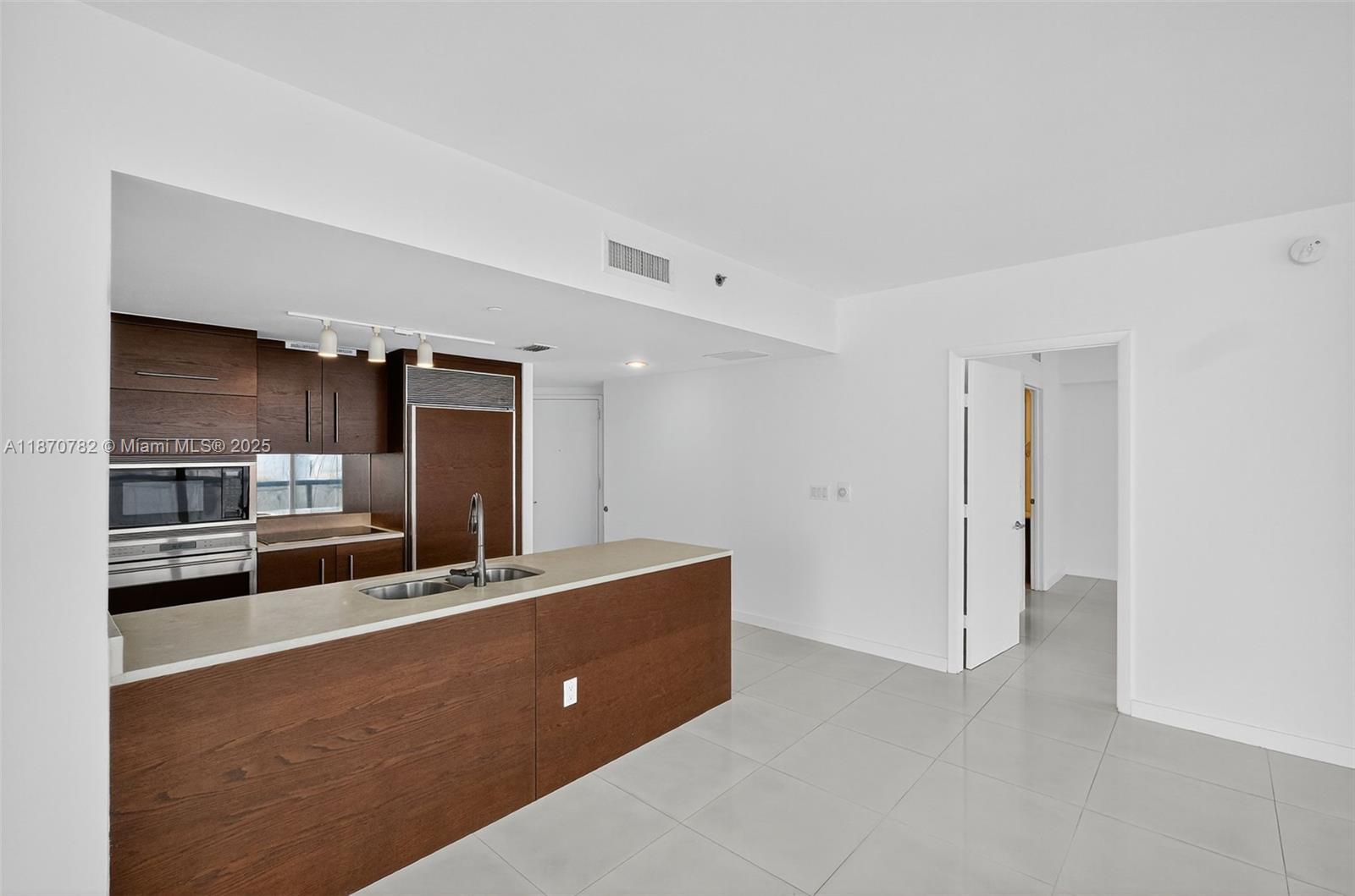 image Icon Brickell10