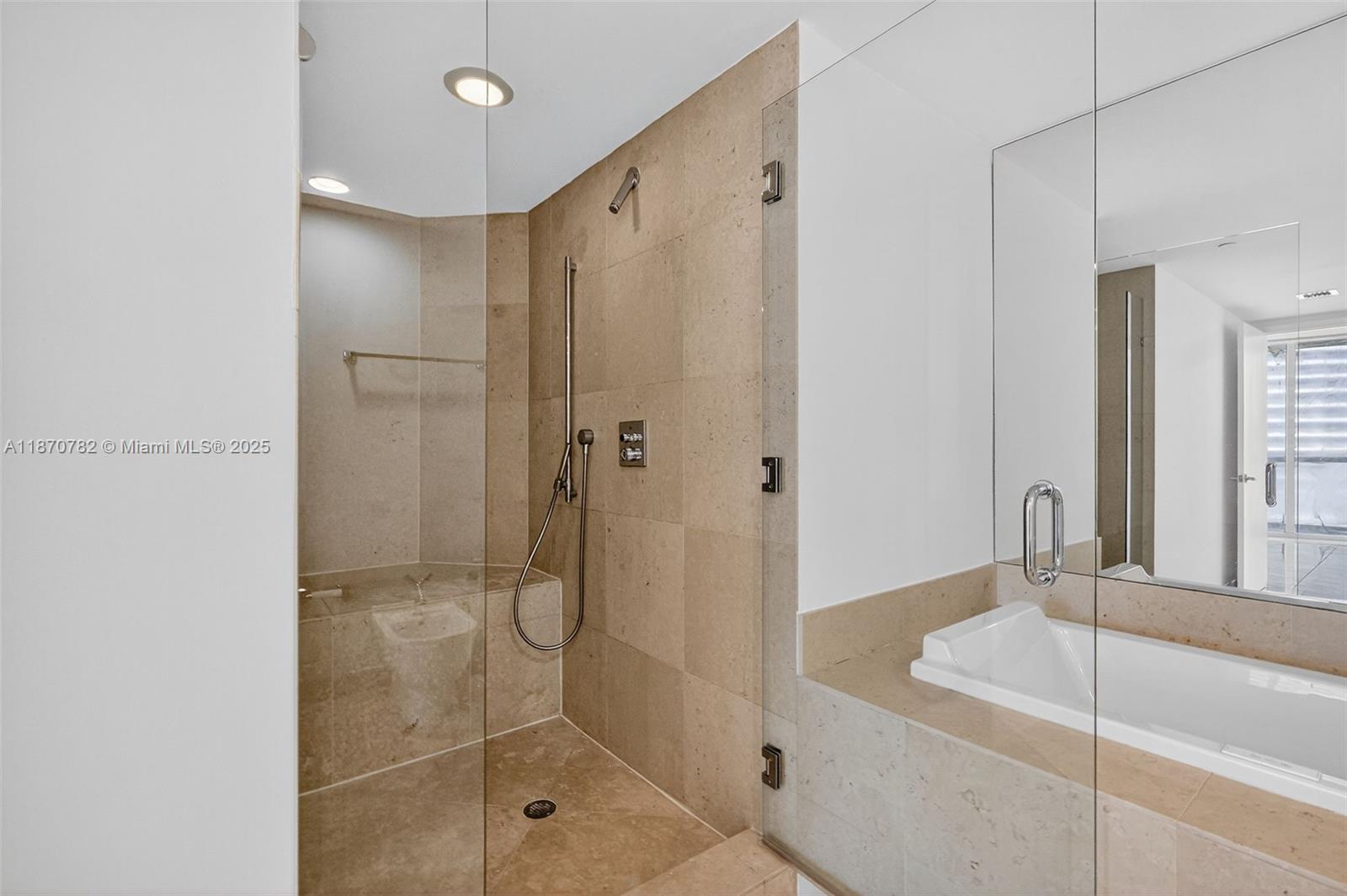 image Icon Brickell21