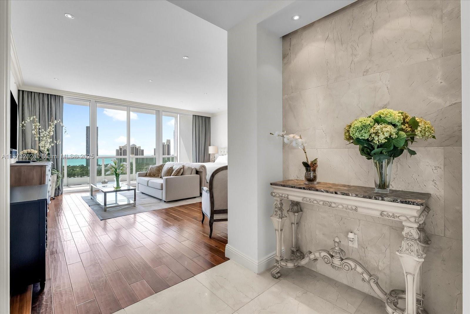 20155 NE 38th Ct #2002 Aventura, FL 33180 20155 NE 38th Ct #2002 Aventura, FL 33180