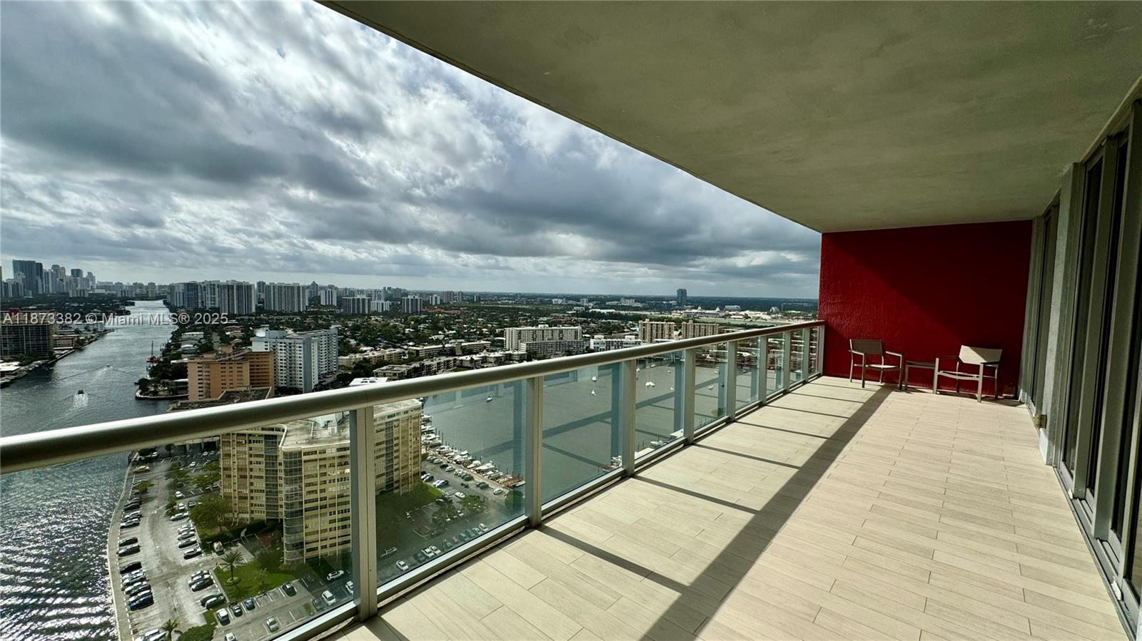 image Beachwalk Condominium13