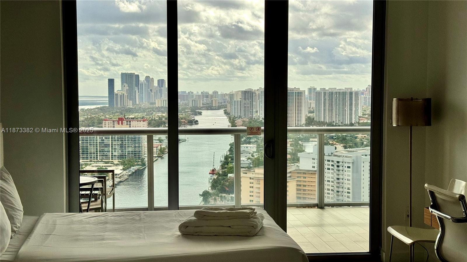 image Beachwalk Condominium16