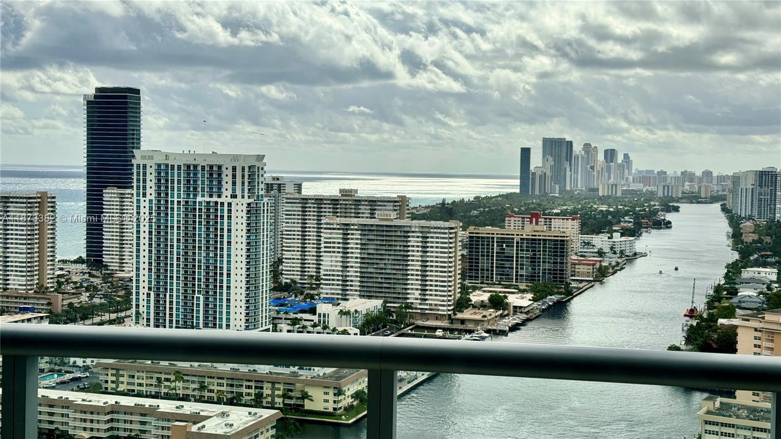 image Beachwalk Condominium1