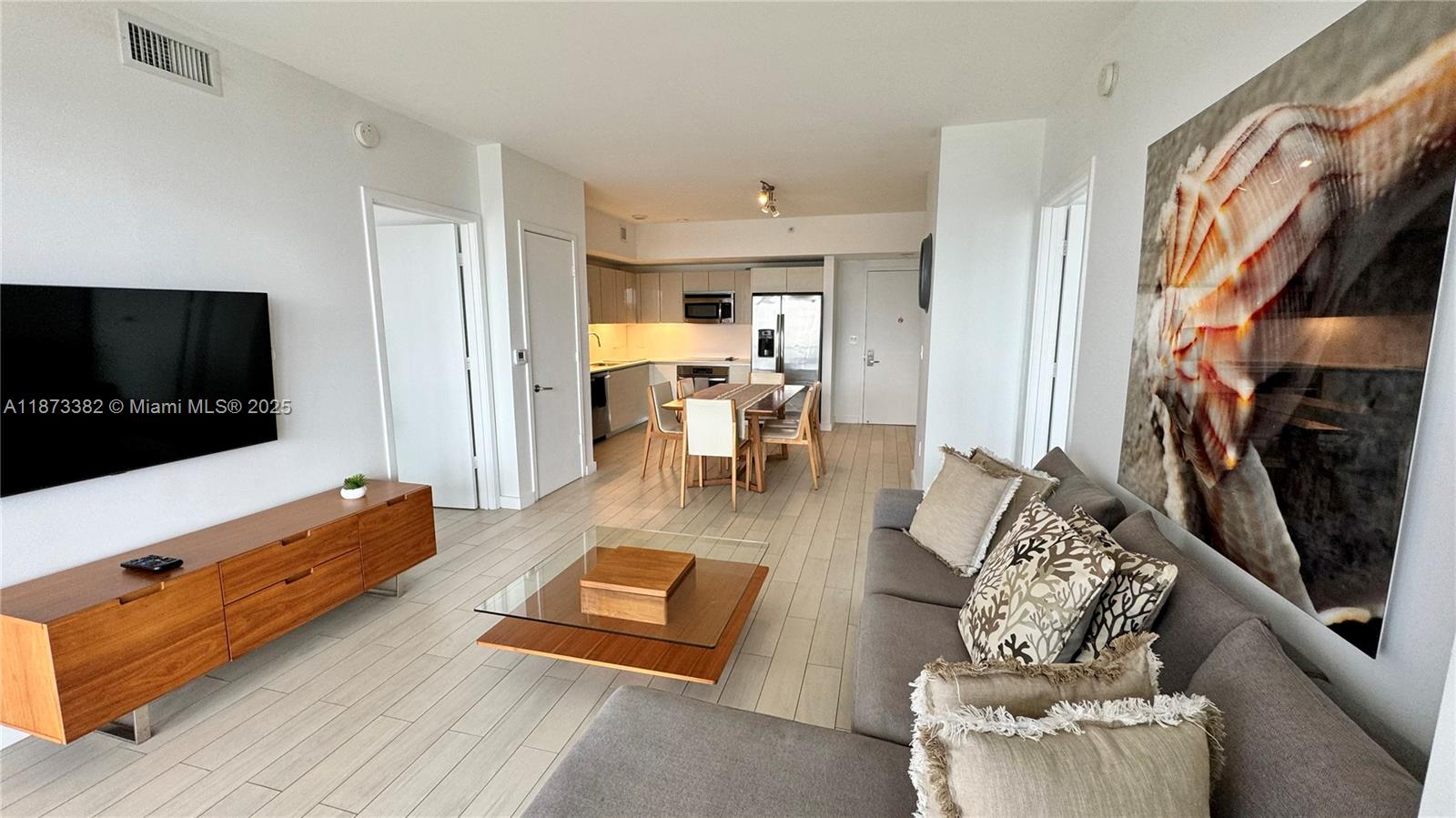 image Beachwalk Condominium5