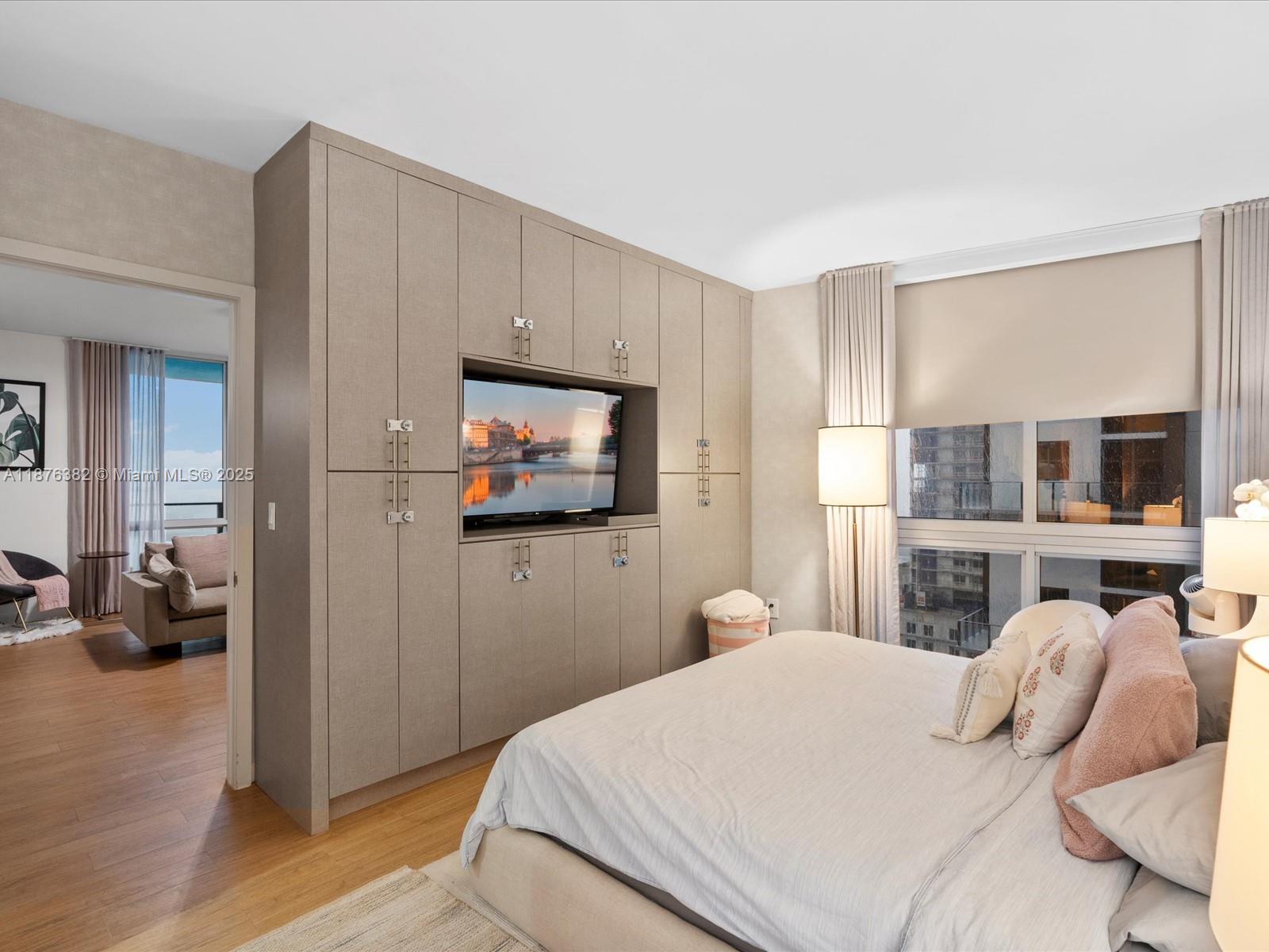 image Brickell Ten Condo13