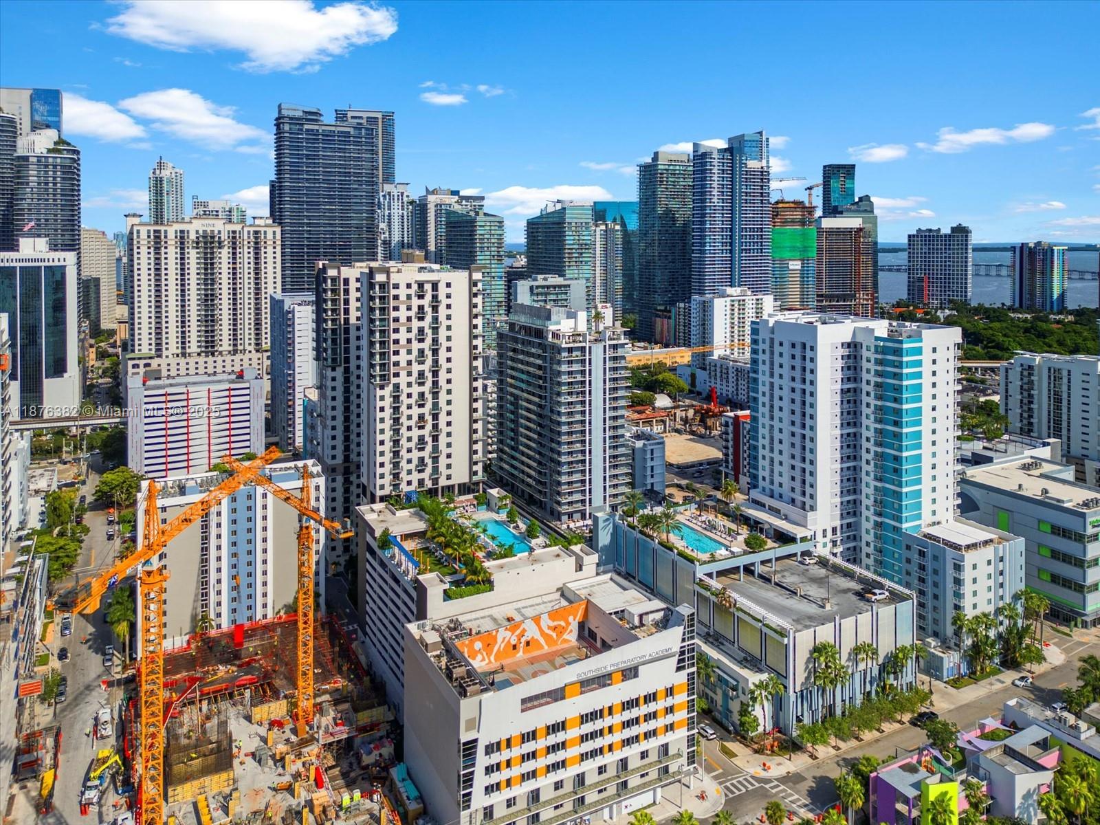 image Brickell Ten Condo35