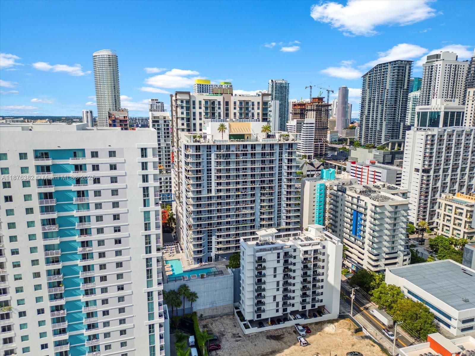 image Brickell Ten Condo37