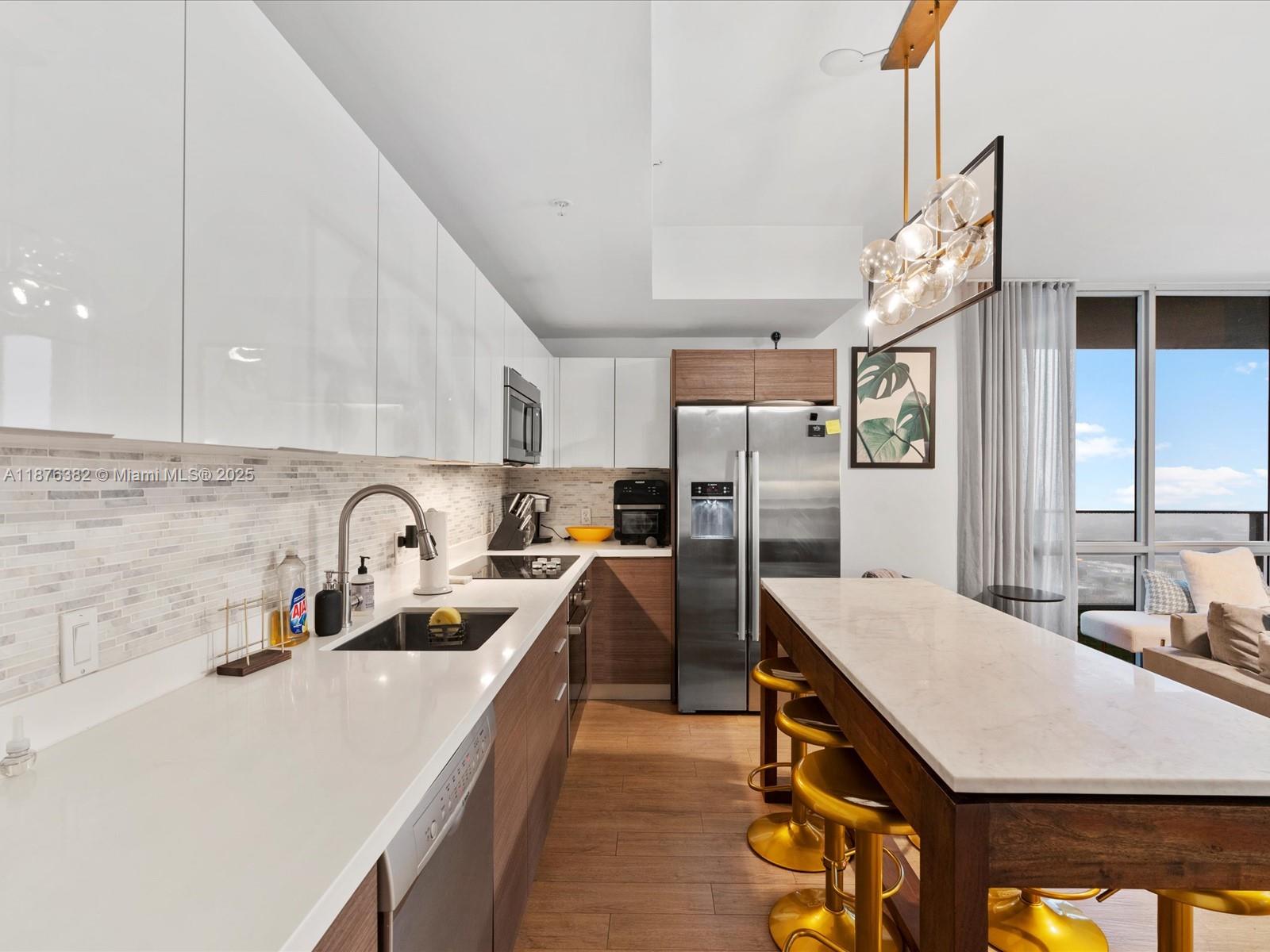 image Brickell Ten Condo5