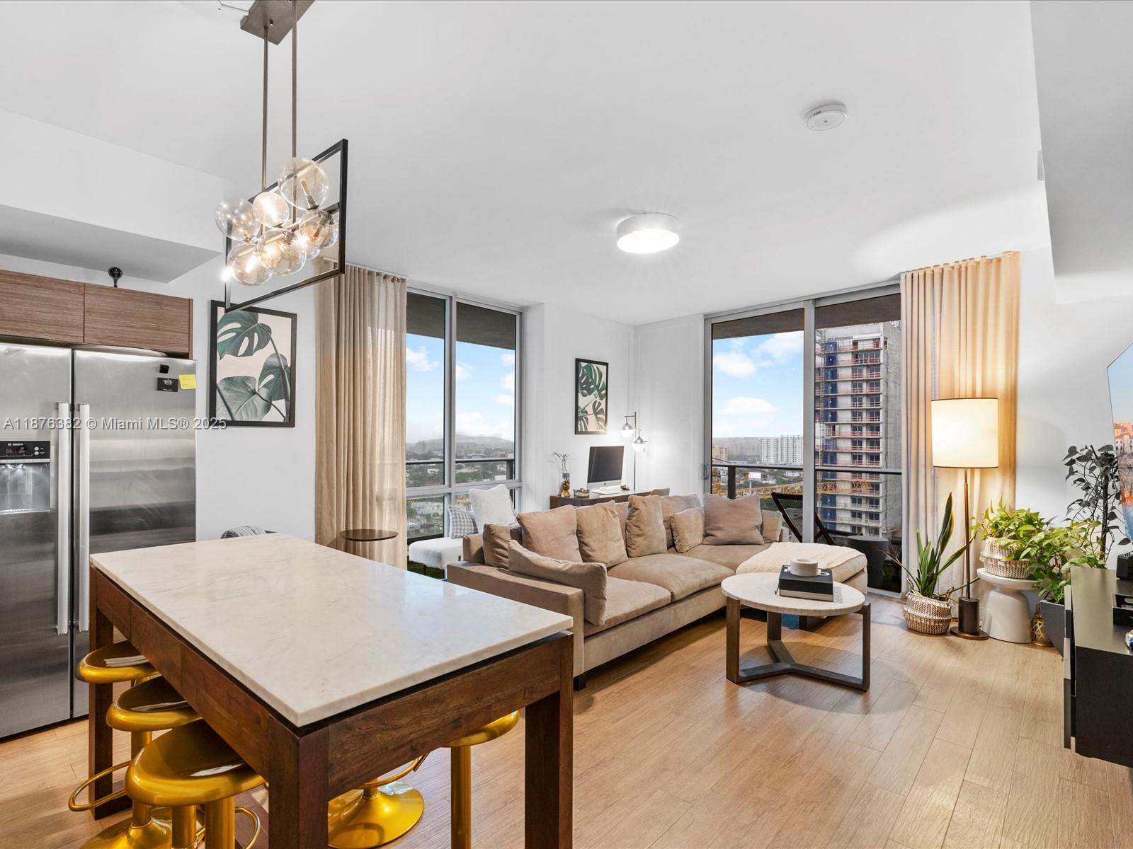 image Brickell Ten Condo8