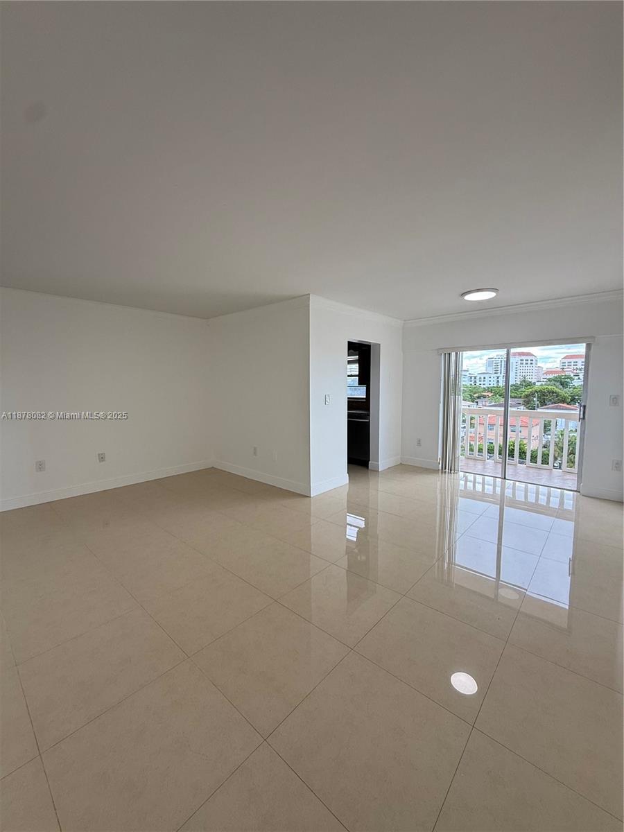 22 Salamanca Ave #501