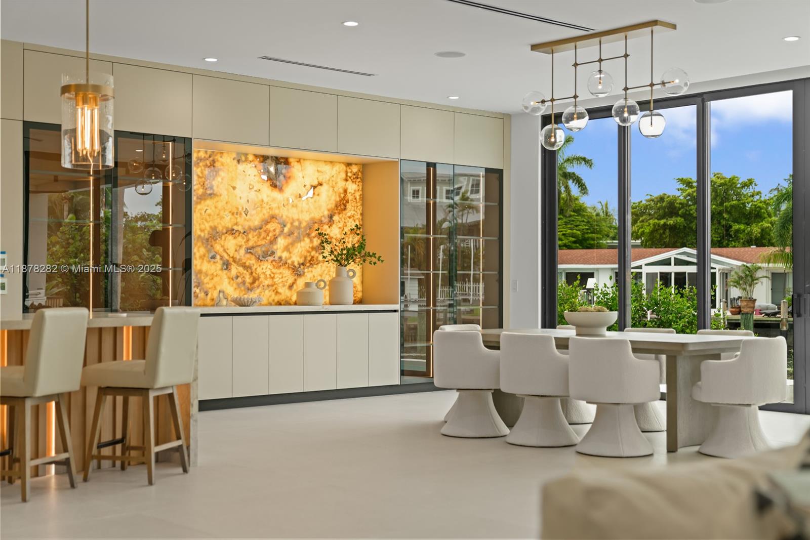 2033 NE 22nd St Wilton Manors, FL 33305 2033 NE 22nd St Wilton Manors, FL 33305