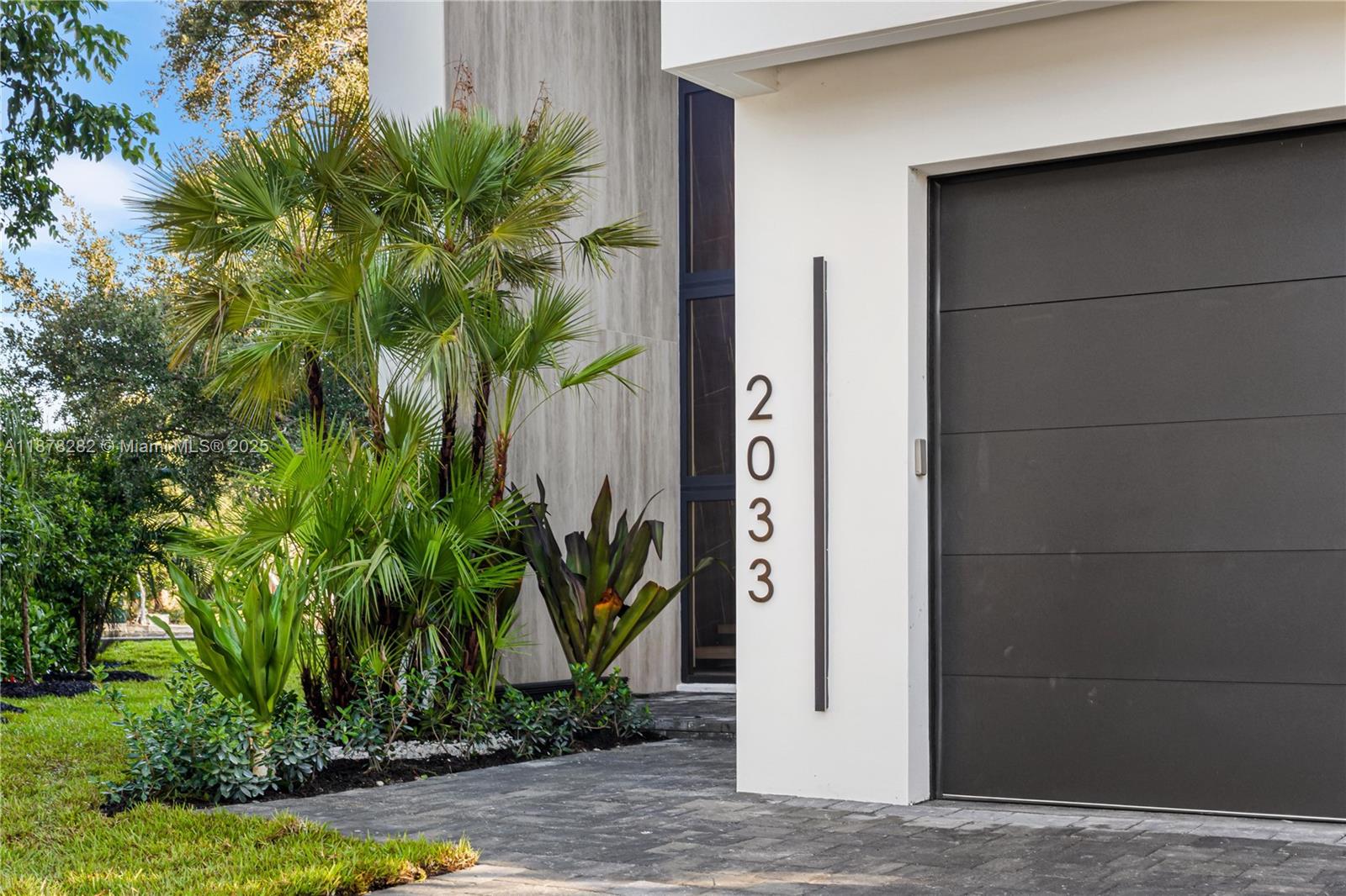2033 NE 22nd St Wilton Manors, FL 33305 2033 NE 22nd St Wilton Manors, FL 33305