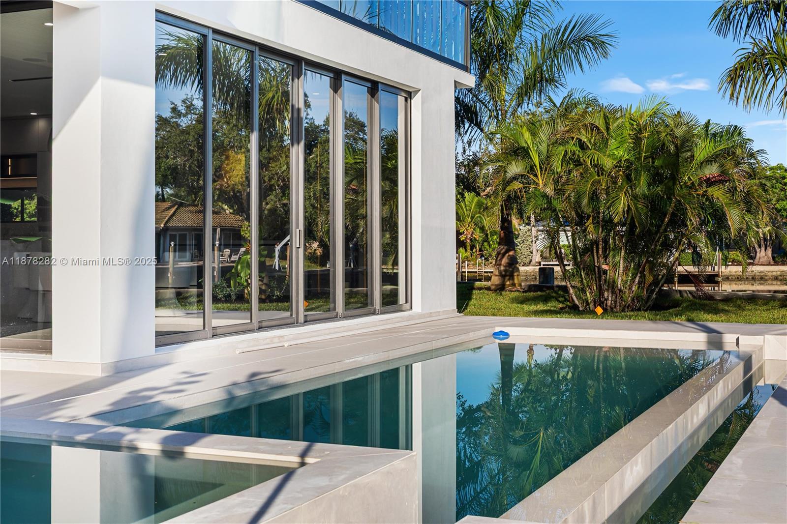 2033 NE 22nd St Wilton Manors, FL 33305 2033 NE 22nd St Wilton Manors, FL 33305