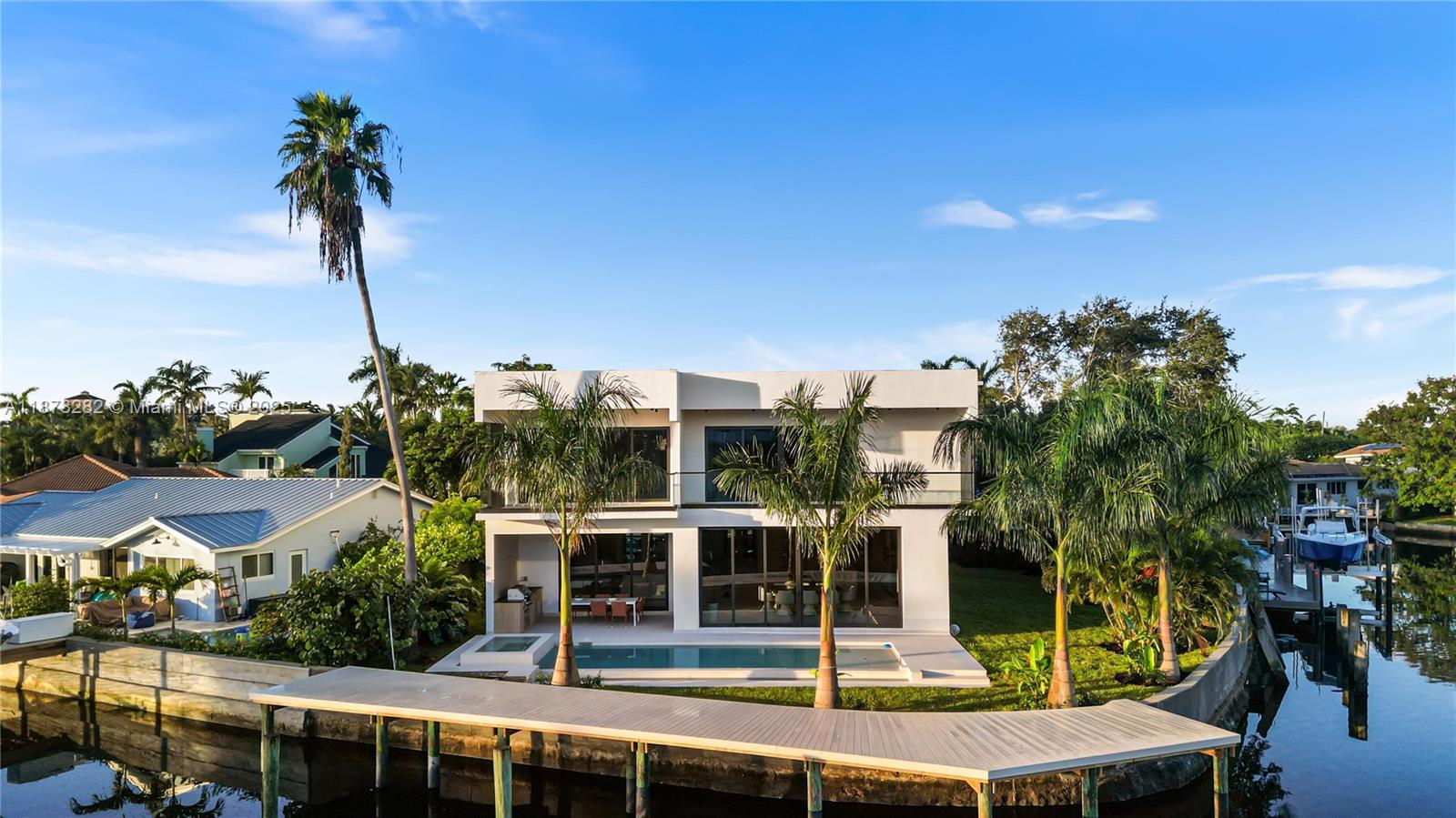 2033 NE 22nd St Wilton Manors, FL 33305 2033 NE 22nd St Wilton Manors, FL 33305