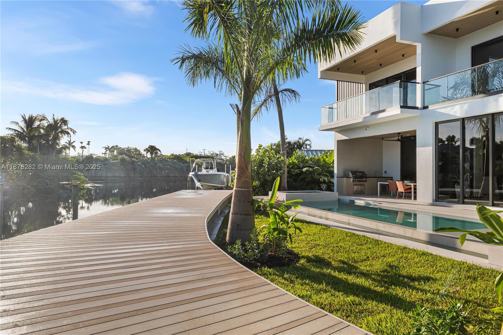 2033 NE 22nd St Wilton Manors, FL 33305 2033 NE 22nd St Wilton Manors, FL 33305