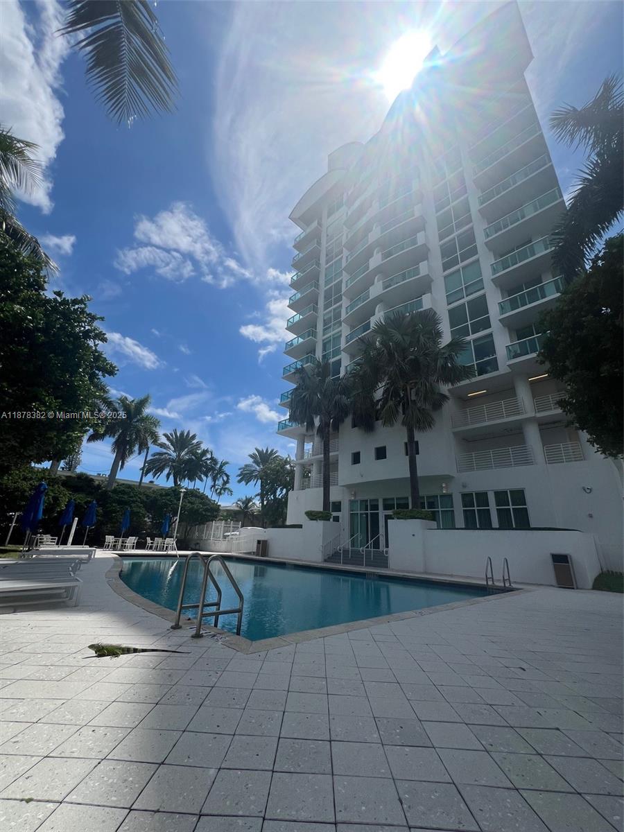 image 360 Condo B31