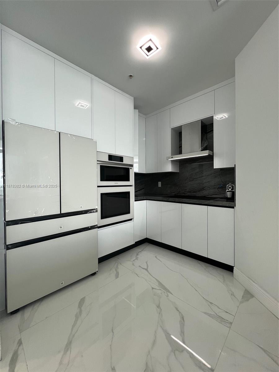 image 360 Condo B6