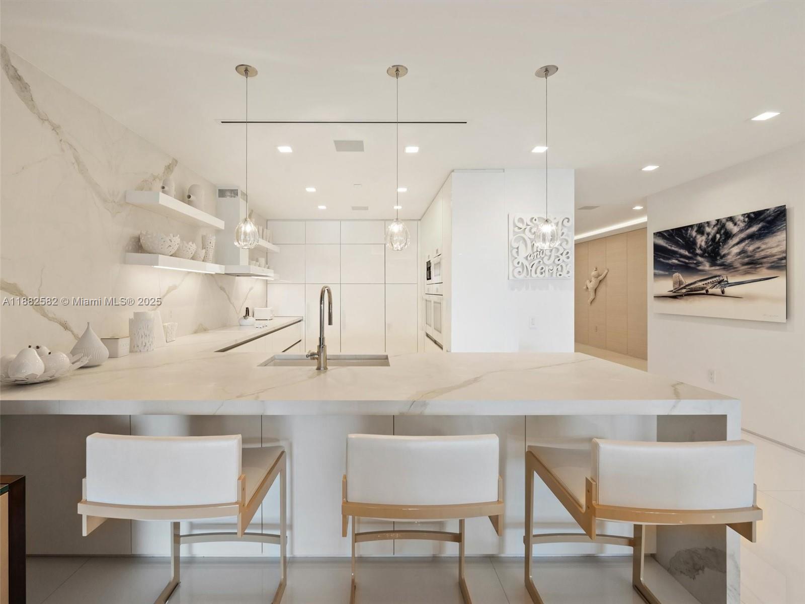 image Bayview At Fisher Island13