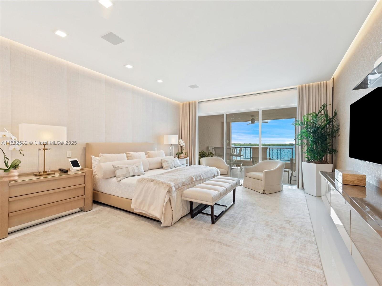 image Bayview At Fisher Island19