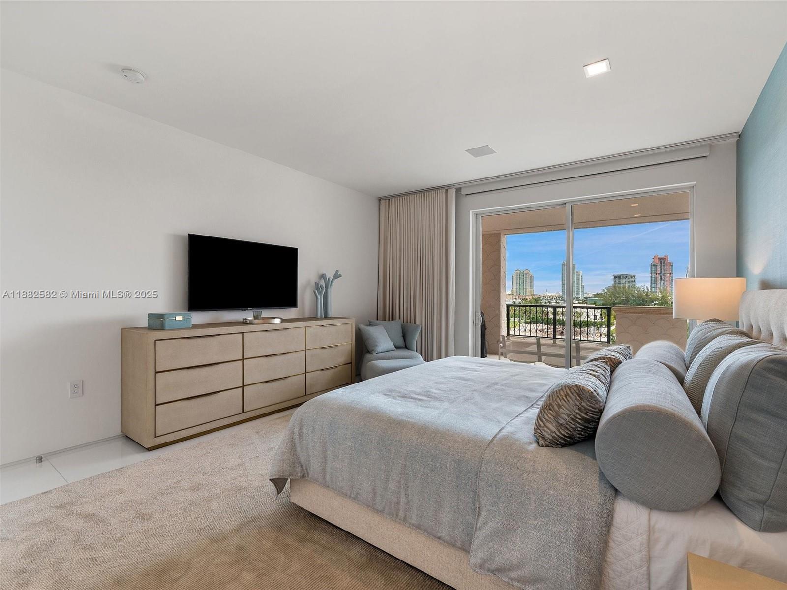 image Bayview At Fisher Island35