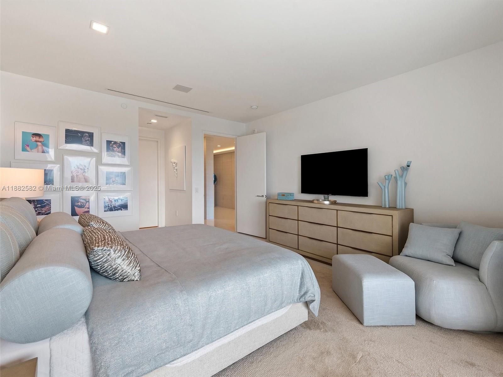 image Bayview At Fisher Island37