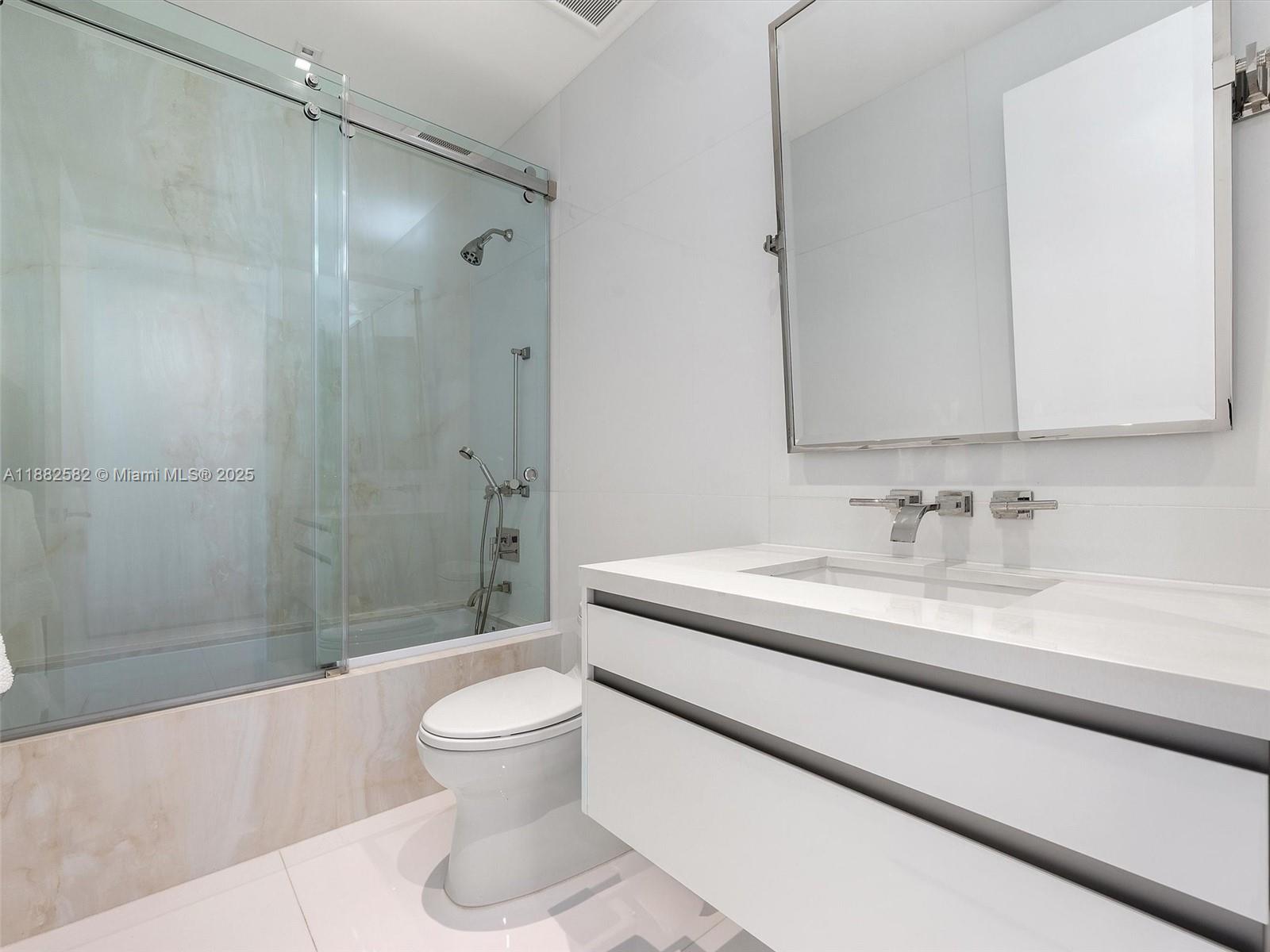 image Bayview At Fisher Island44