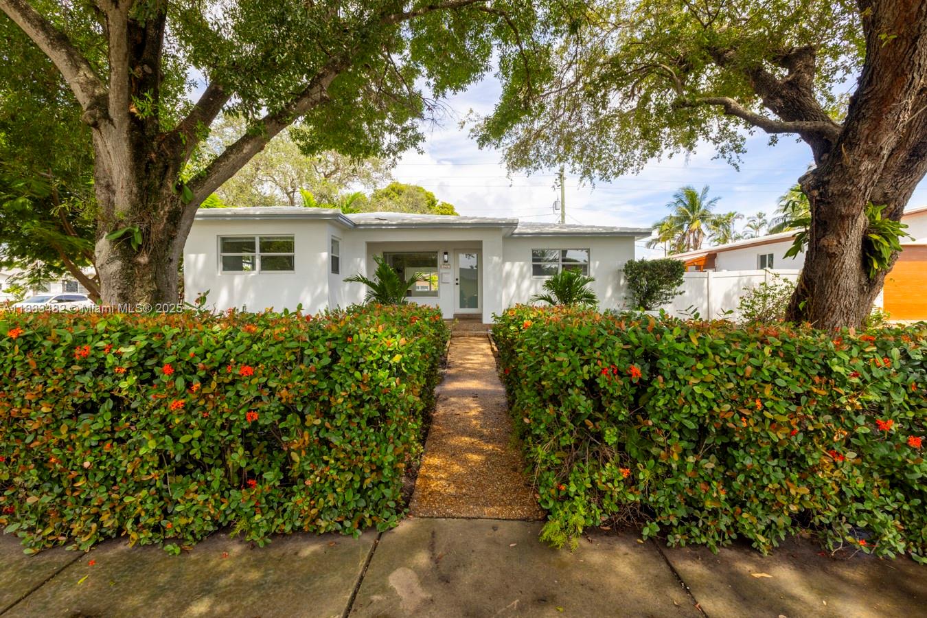 327 SE 2nd Ave