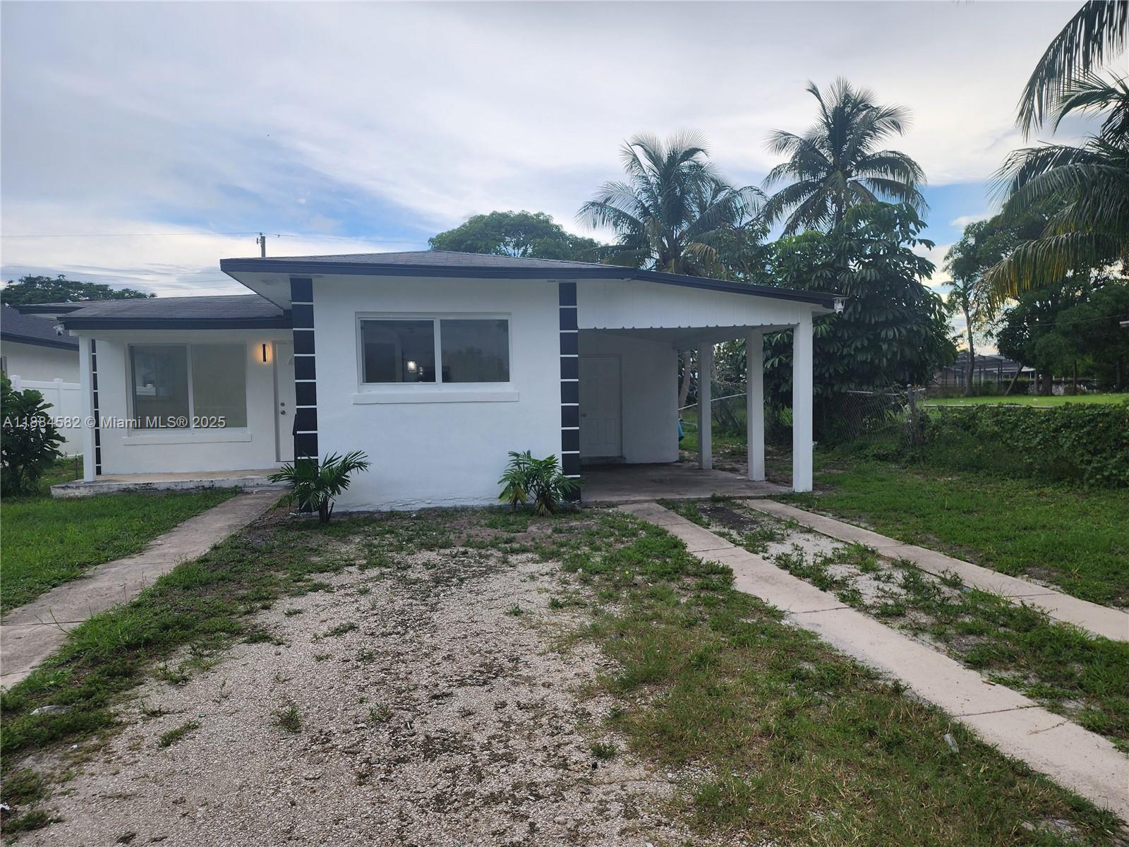 418 NW 8th Ave