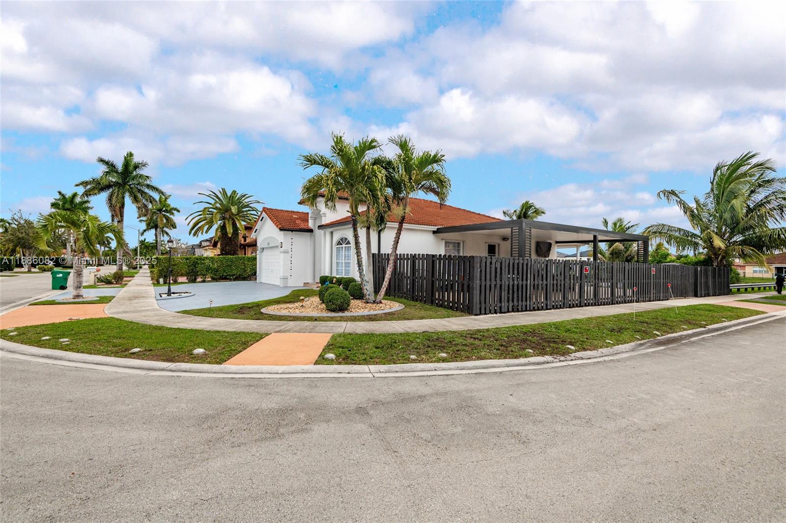 2911 SW 149th Pl