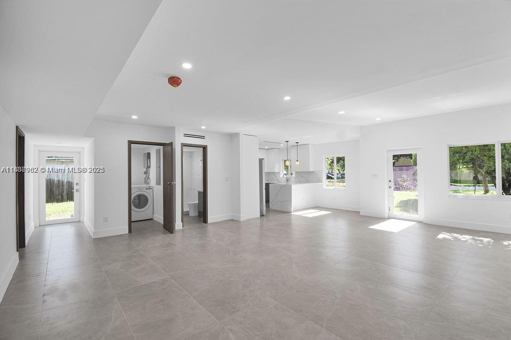 7902 SW 67th Ave South Miami, FL 33143