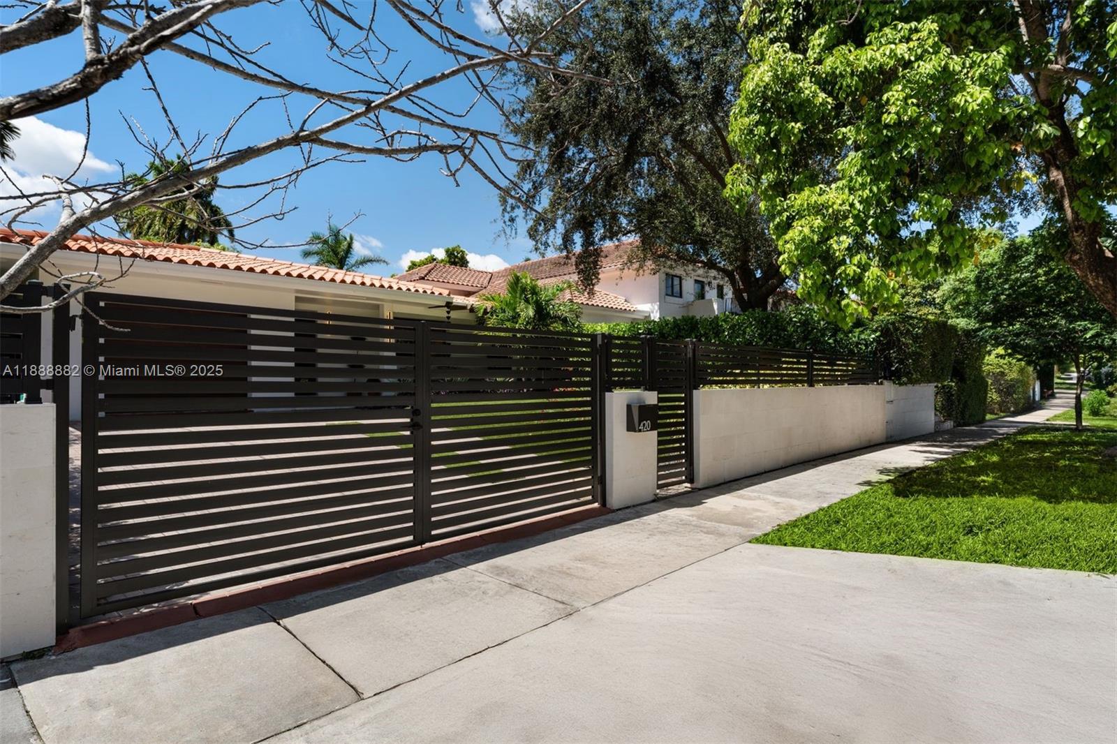 420 SW 19th Rd Miami, FL 33129