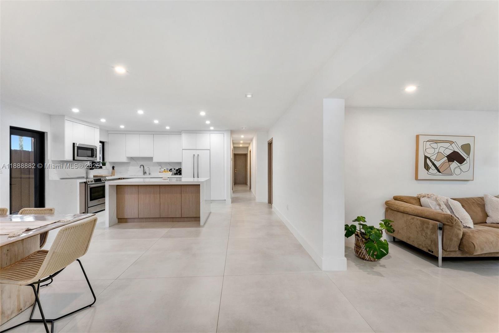 420 SW 19th Rd Miami, FL 33129