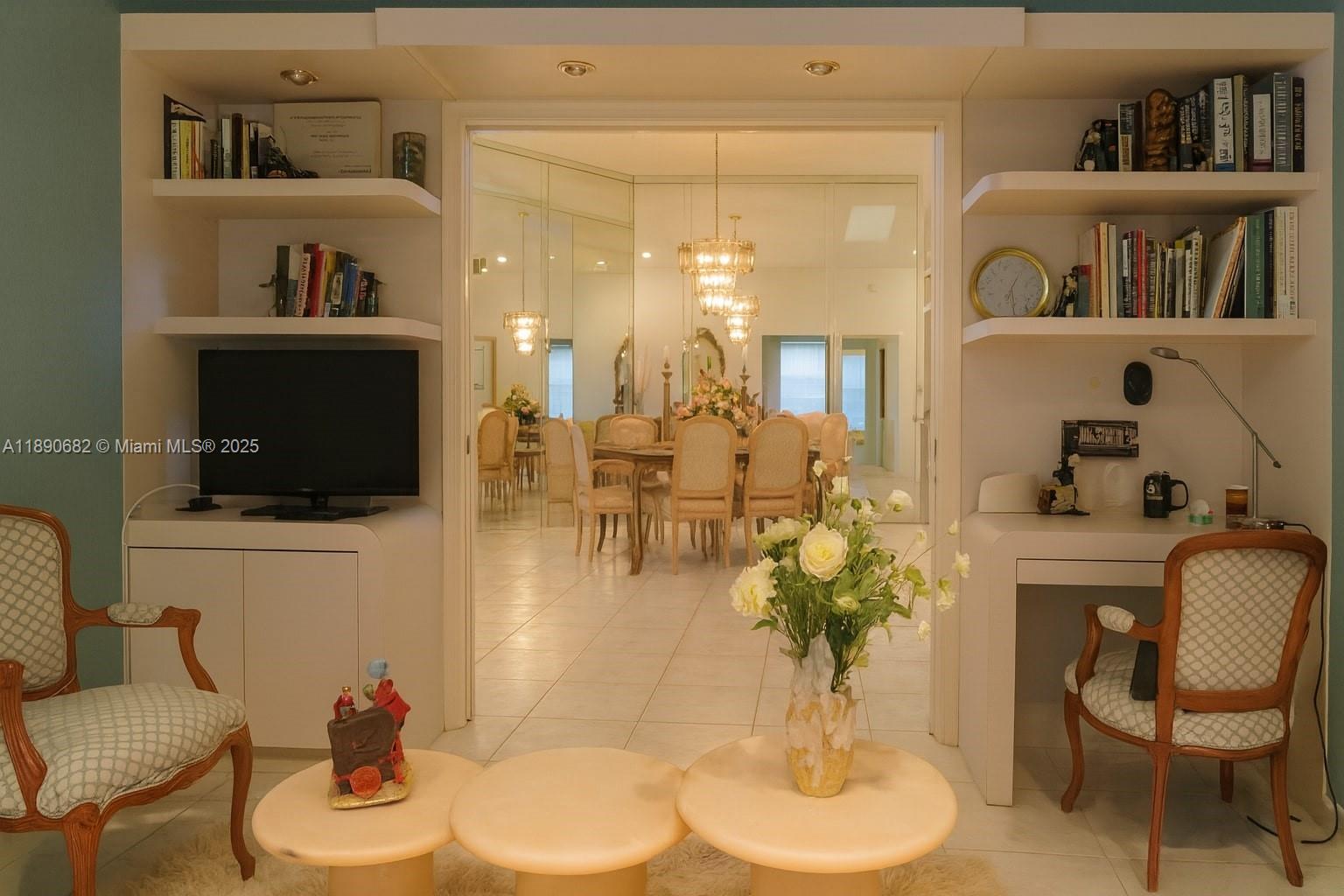 9755 Harbour Lk Cir Boynton Beach, FL 33437