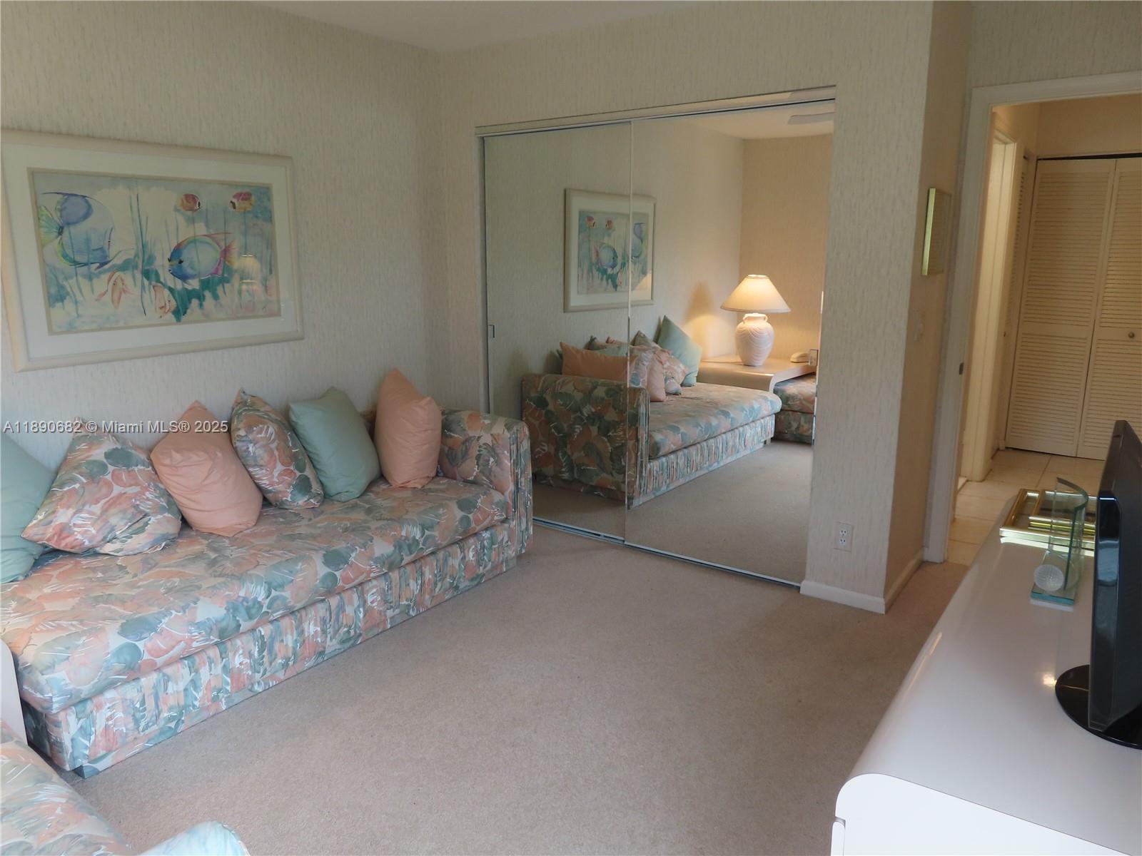 9755 Harbour Lk Cir Boynton Beach, FL 33437