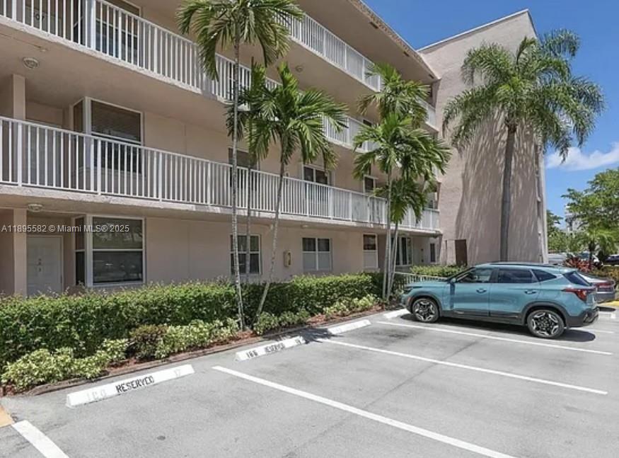 2524 NW 104th Ave #103