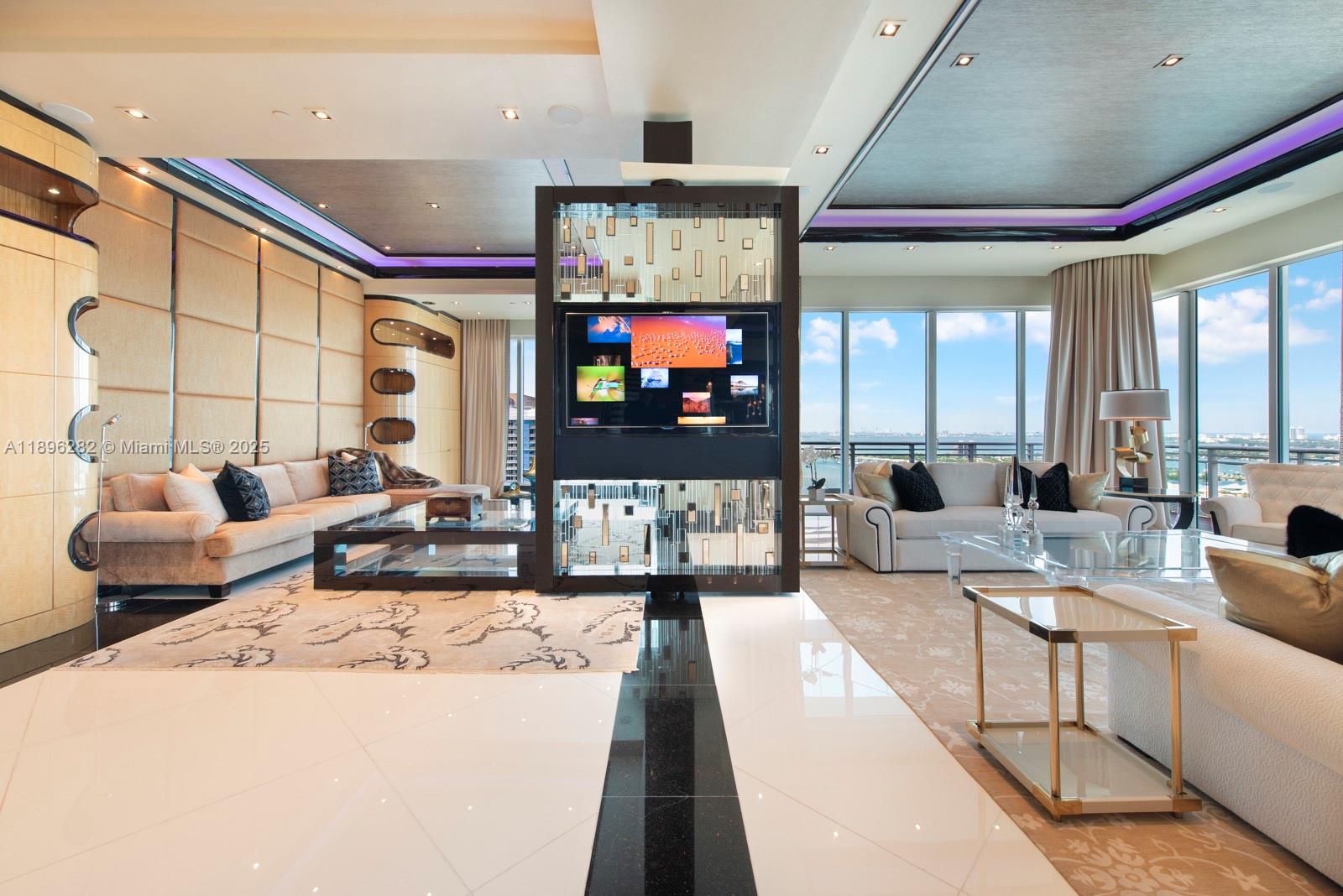 900 Brickell Key Blvd #PH3403 Miami, FL 33131 900 Brickell Key Blvd #PH3403 Miami, FL 33131