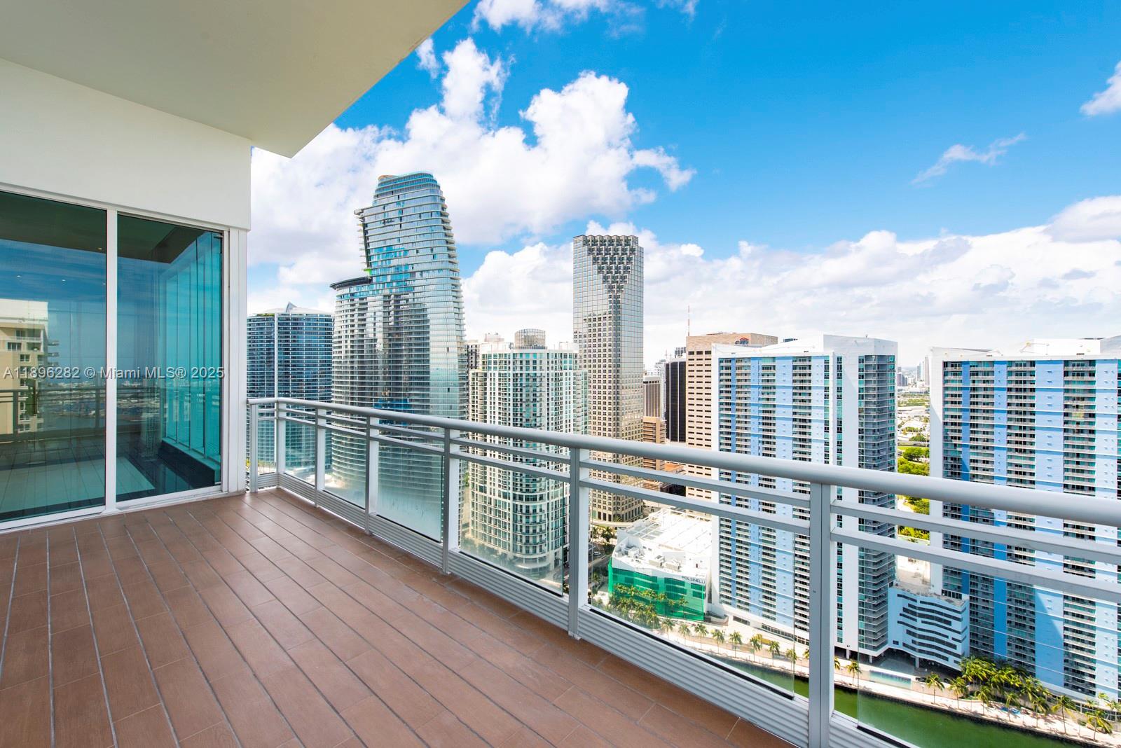 900 Brickell Key Blvd #PH3403 Miami, FL 33131 900 Brickell Key Blvd #PH3403 Miami, FL 33131