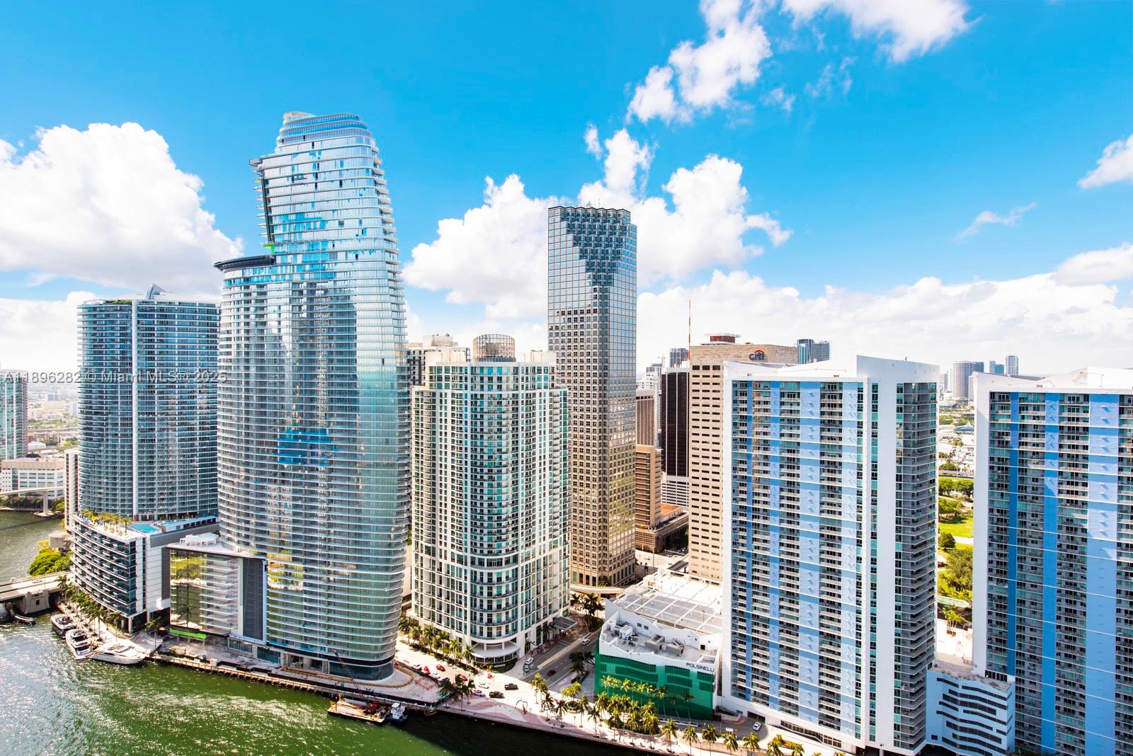 900 Brickell Key Blvd #PH3403 Miami, FL 33131 900 Brickell Key Blvd #PH3403 Miami, FL 33131