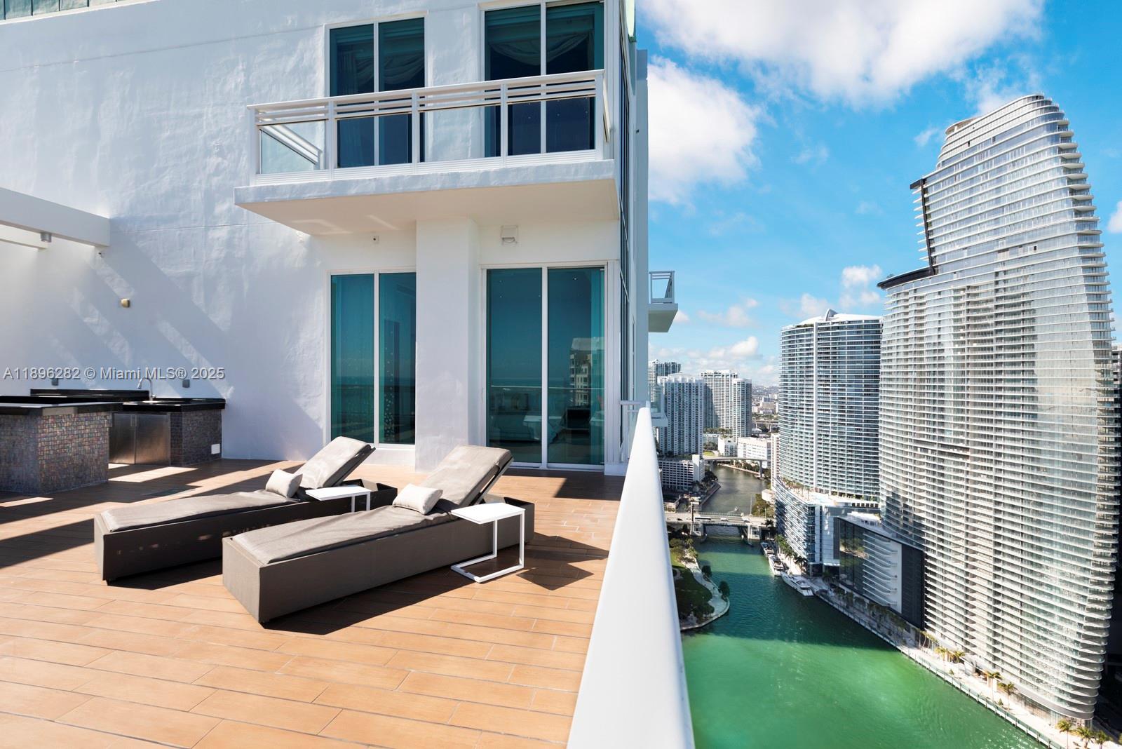 900 Brickell Key Blvd #PH3403 Miami, FL 33131 900 Brickell Key Blvd #PH3403 Miami, FL 33131