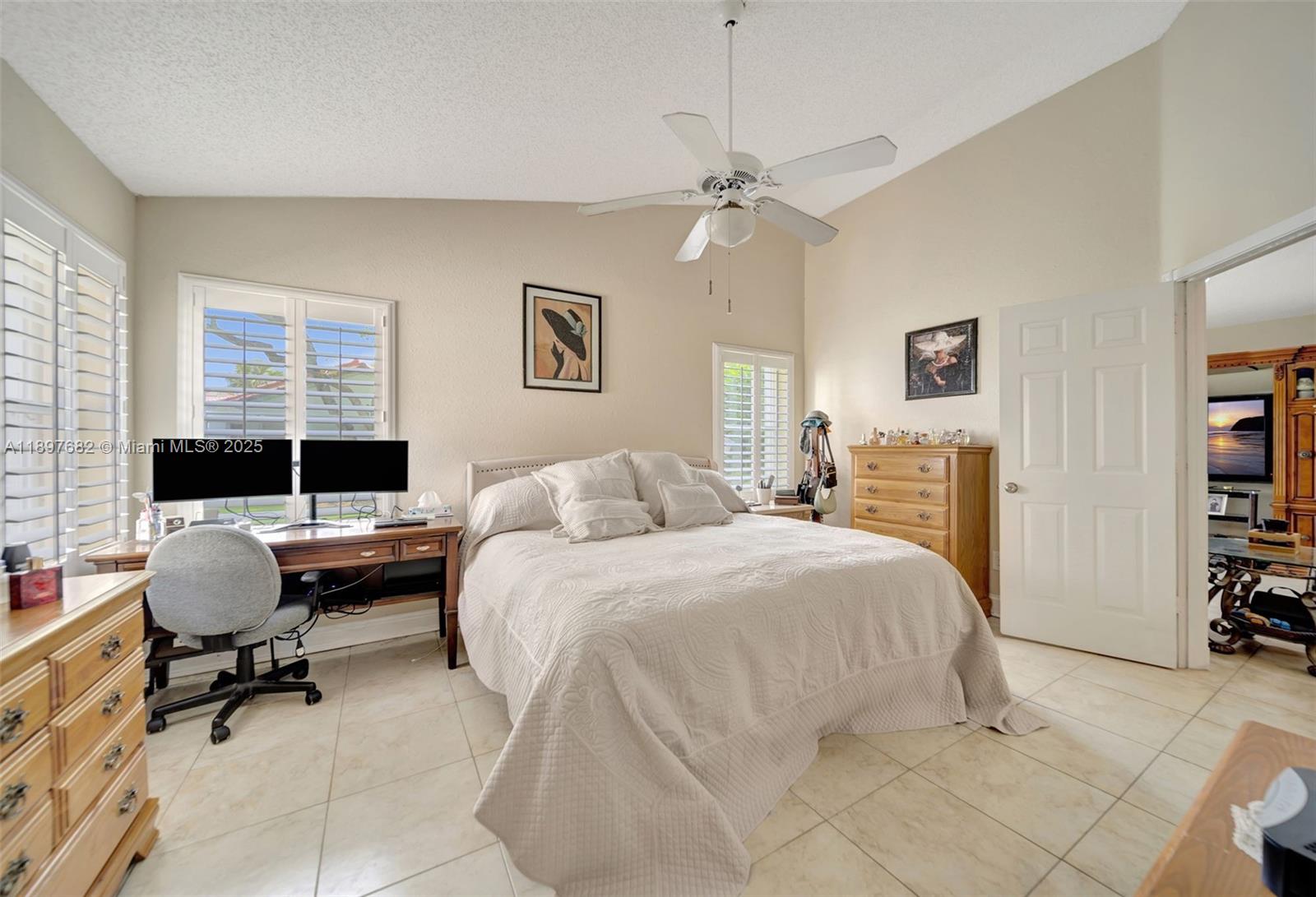 1653 SW 158th Ter Pembroke Pines, FL 33027