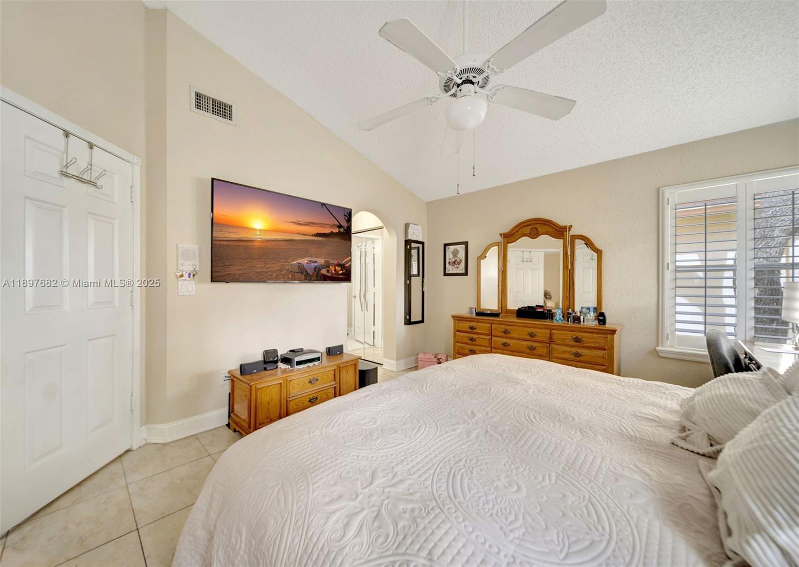 1653 SW 158th Ter Pembroke Pines, FL 33027